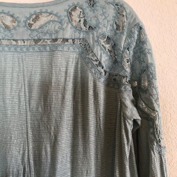 Free people asymmetrical hem crochet long sleeve - Picture 2 of 4
